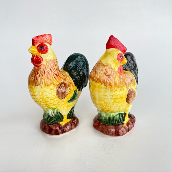 Vintage Ceramic Roosters Salt and Pepper Shakers - Picture 2 of 12